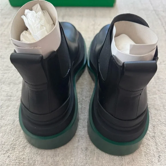 NWT Bottega Veneta Black Leather Boots - Picture 4 of 6